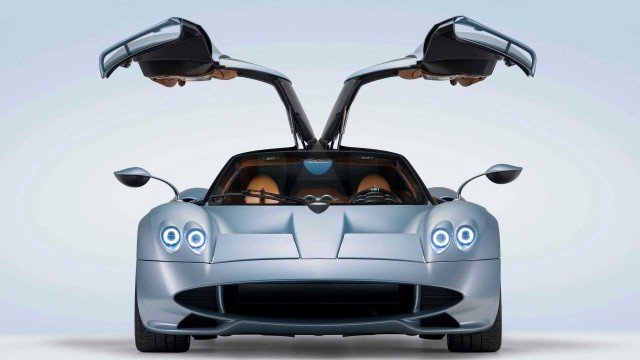 Итальянцы из Pagani показали «длиннохвостый» суперкар Huayra Codalunga, вдохновленный гоночными автомобилями Ле-Мана 1960х годов