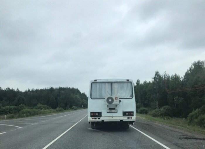 Жара пошла: у установщиков сплит-систем начались непростые дни Жара пошла: у установщиков сплит-систем начались непростые дни