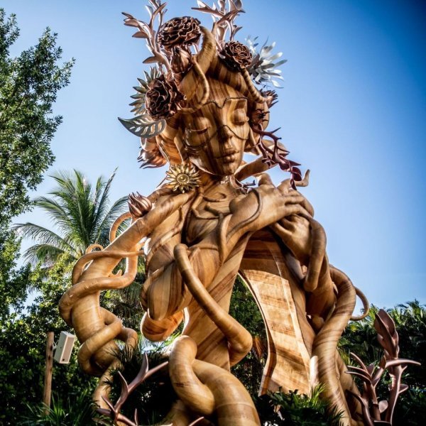 Красивые и сюрреалистические работы от скульптора из Южной Африки