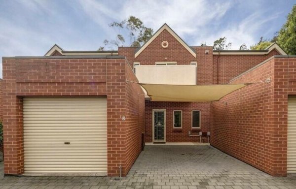 30 лучших снимков из юмористического проекта Уродливые дома Аделаиды