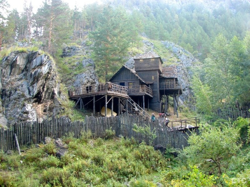 Во владении природы: эффектные фотографии мест и объектов, оставленных человеком Во владении природы: эффектные фотографии мест и объектов, оставленных человеком