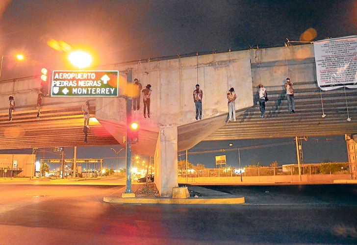 Фотография: Как простая мексиканка Нестора Сальгадо объявила войну наркокартелям №4 - BigPicture.ru