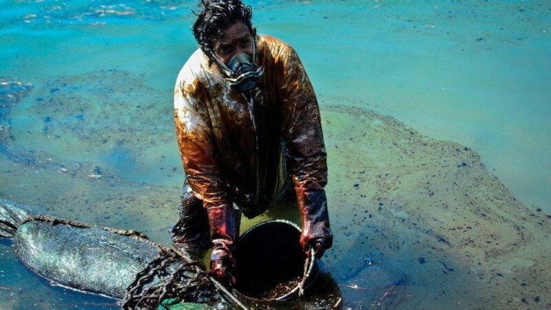 Одной капли нефти хватит, чтобы загрязнить целых 25 литров воды. Вот почему выбросы так опасны для океана
