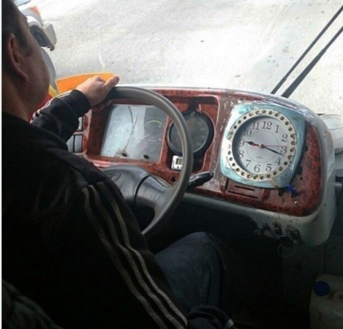 Не опоздал, а задержался: с юмором о тех, у кого сложные отношения с пунктуальностью