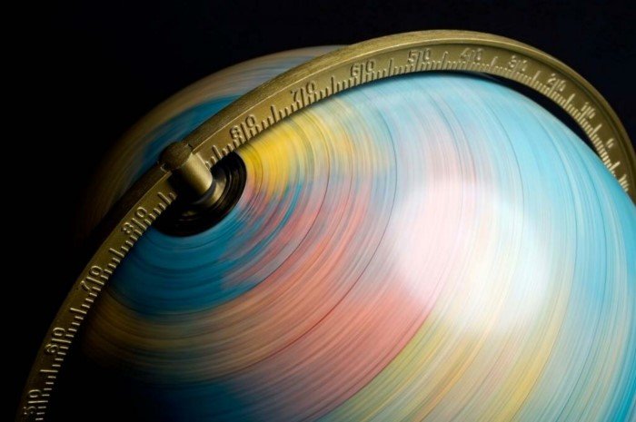 Скорость вращения Земли изменяется. Чем это грозит?