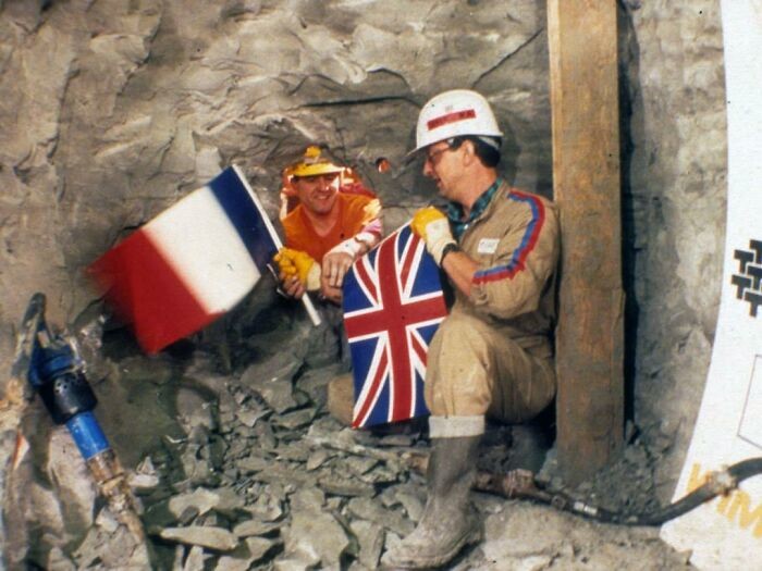 11. Первая встреча двух сторон Евротоннеля, 1990 год