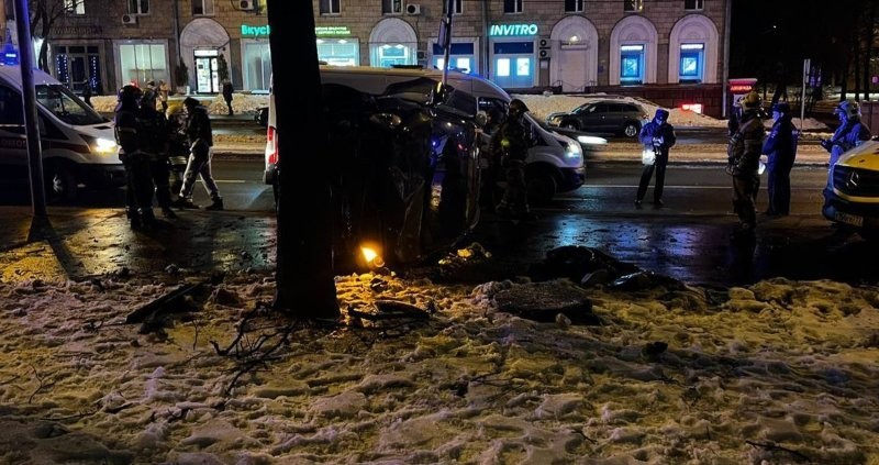 "Не дай бог она захочет выкрутиться!": вдовец, потерявший жену и сына в ДТП, рассказал, что ждёт от суда "Не дай бог она захочет выкрутиться!": вдовец, потерявший жену и сына в ДТП, рассказал, что ждёт от суда