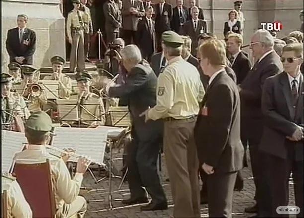 ТОП-10 пьяных выходок Бориса Ельцина