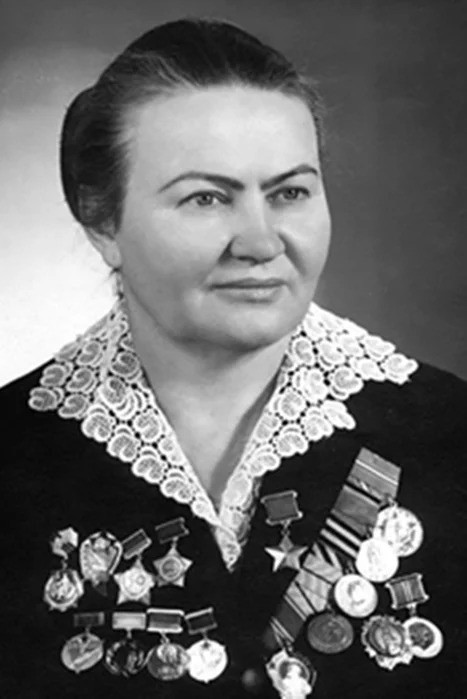 Врукопашную с врагом: удивительная история девушки, в одиночку расправившейся с целым взводом Врукопашную с врагом: удивительная история девушки, в одиночку расправившейся с целым взводом