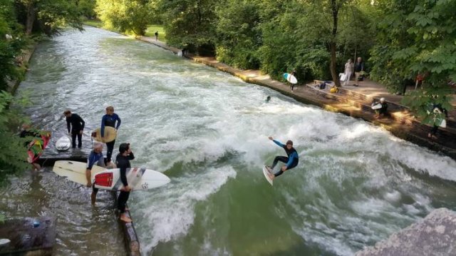 Подборка картинок. Вечерний выпуск - 16.12.2022