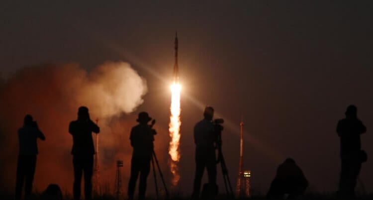 Как космонавты вернутся на Землю. Космический корабль «Союз МС-23» может отправиться в космос раньше срока. Фото.