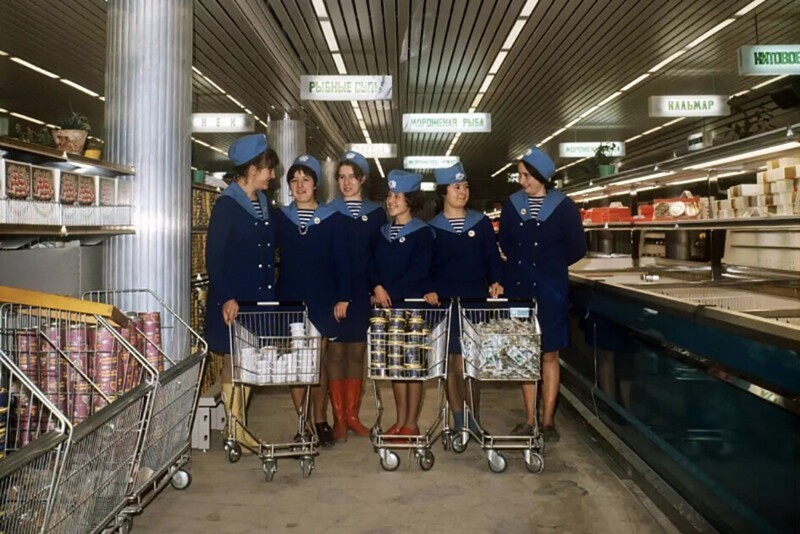 Работницы магазинной сети &quot;Океан&quot;. Ленинград, 1976 год