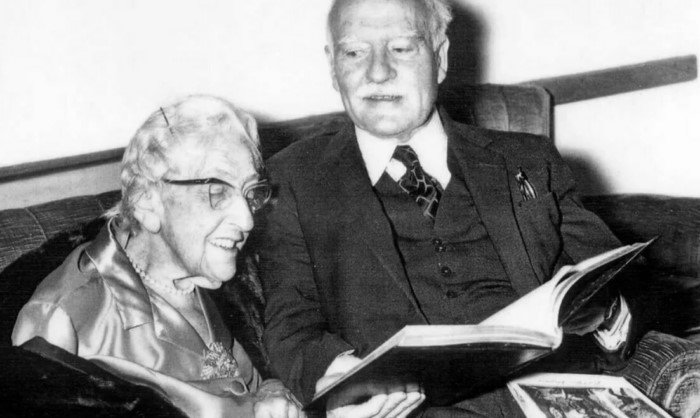 Никогда не отчаивайтесь: как Агата Кристи нашла настоящее счастье с молодым красавцем после 40