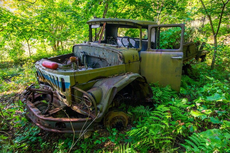 Заброшенный остров Аскольд: забытая техника, казарменный городок артиллеристов и золотое прошлое Заброшенный остров Аскольд: забытая техника, казарменный городок артиллеристов и золотое прошлое