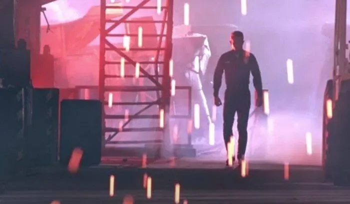 18 нелепых моментов и киноляпов в фильме Терминатор 2, которые многие не заметили 18 нелепых моментов и киноляпов в фильме Терминатор 2, которые многие не заметили