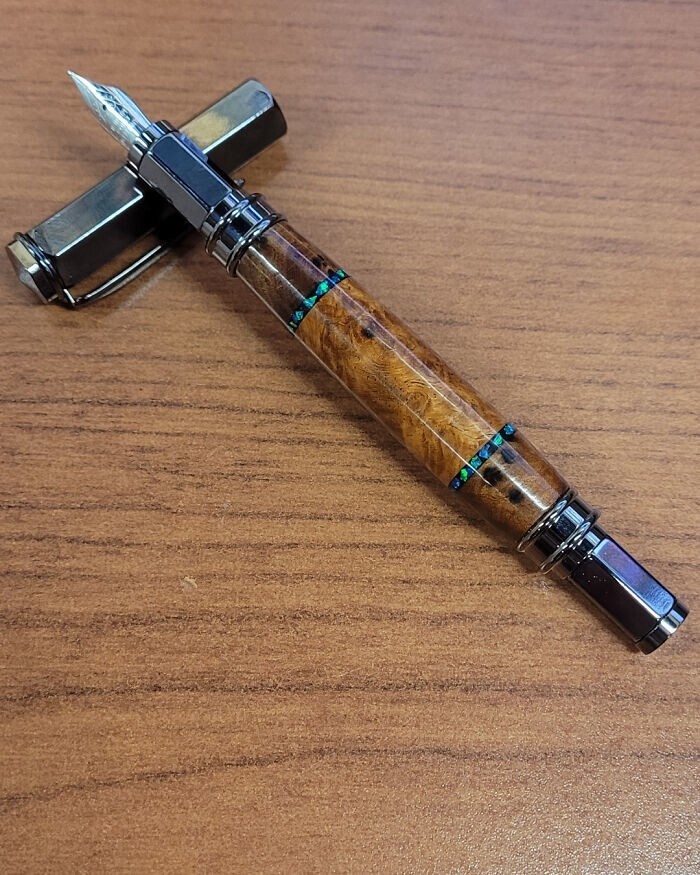 24. "Мне нужно перестать делать на продажу ручки, которые я не могу заставить себя продать" 24. "Мне нужно перестать делать на продажу ручки, которые я не могу заставить себя продать"