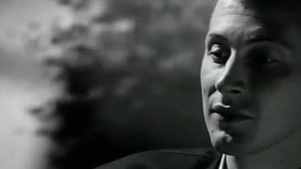 Песня, гремевшая на всех дискотеках, была написана от отчаяния