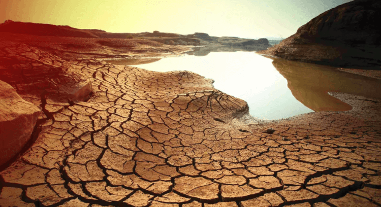 Почему сместились географические полюса Земли. На Земле исчезают не только крупные водоемы и реки, но и грунтовые воды. Фото.