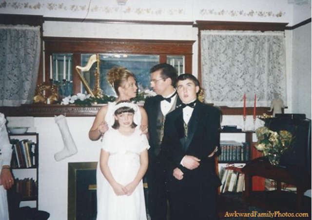 Фотография: Неудачные свадебные фотографии, которые будет стыдно показывать будущим детям №12 - BigPicture.ru