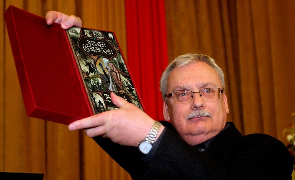 «Америка на стороне хороших, а все остальные — на стороне плохих»: продюсер сериала «Ведьмак» рассказал, почему они сделали проект слегка «туповатым» «Америка на стороне хороших, а все остальные — на стороне плохих»: продюсер сериала «Ведьмак» рассказал, почему они сделали проект слегка «туповатым»