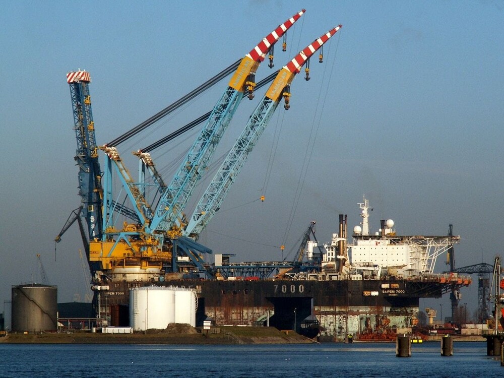 10 экстремально больших подъемных кранов 10 экстремально больших подъемных кранов