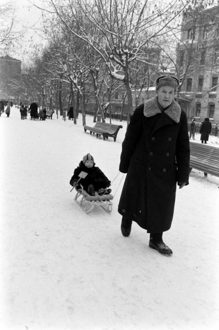 Фотография: Зимние катания на санках в СССР №11 - BigPicture.ru