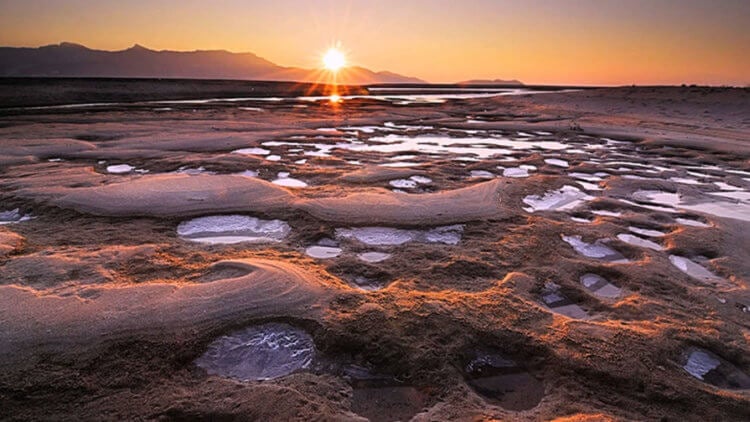 Когда Марс потерял воду? На Марсе, возможно, было больше воды, чем считалось ранее. Источник: gazeta.ru. Фото.