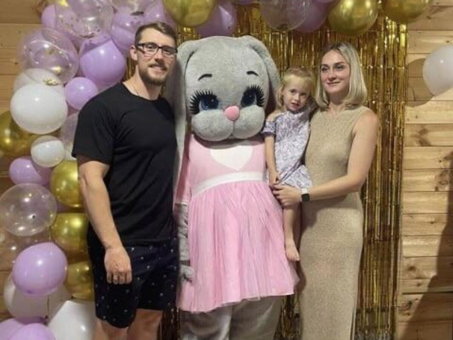 scale_1200.jpeg scale_1200.jpeg