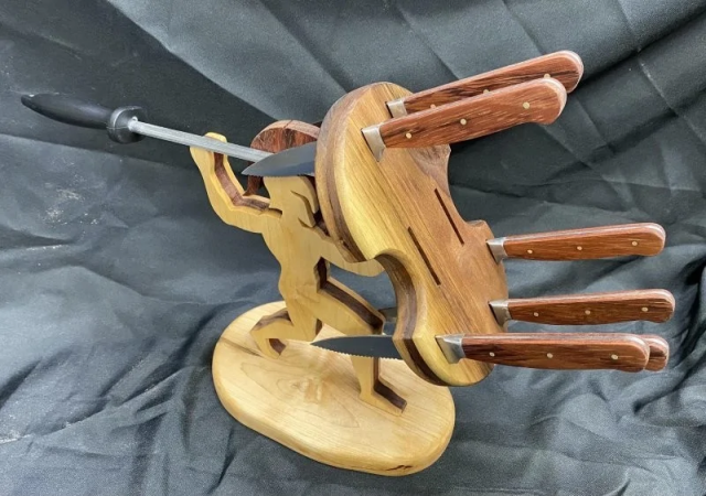 Отличная подставка для ножей