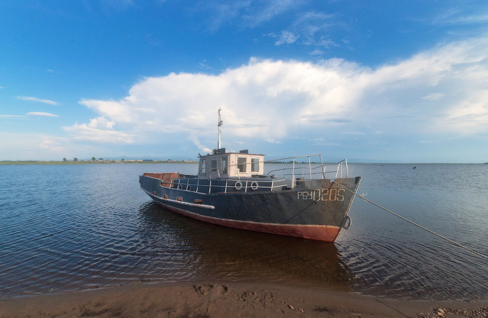 Посольское. Рыбацкий баркас