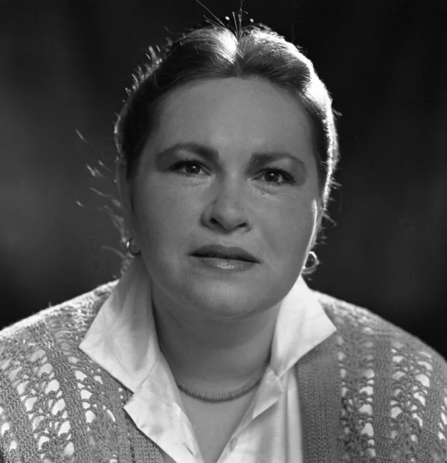 Нина Усатова