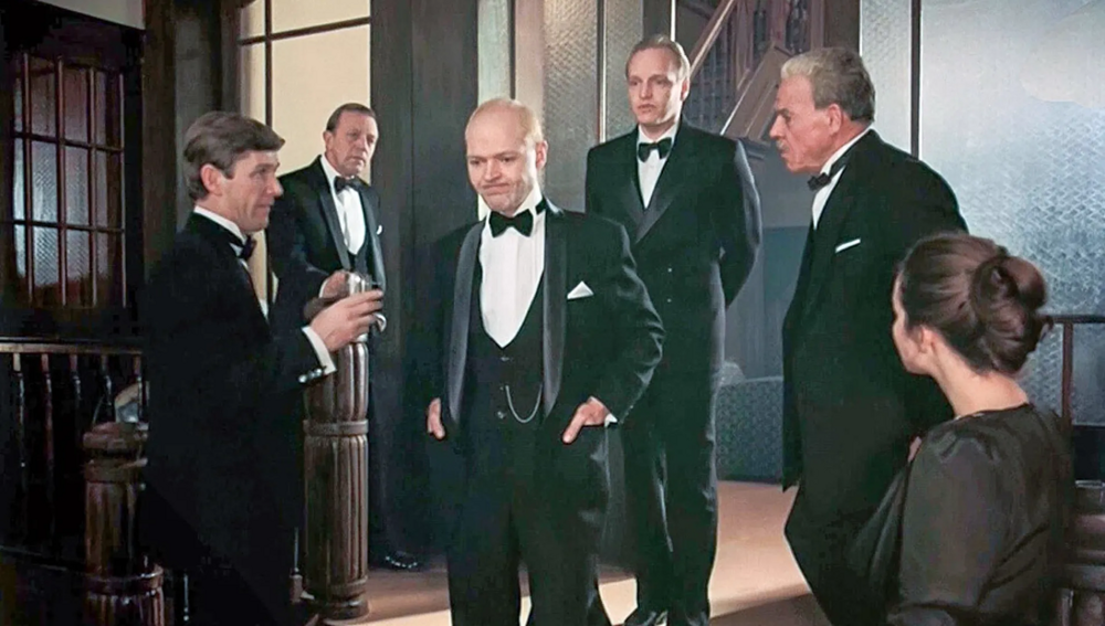 «Десять негритят решили пообедать...»