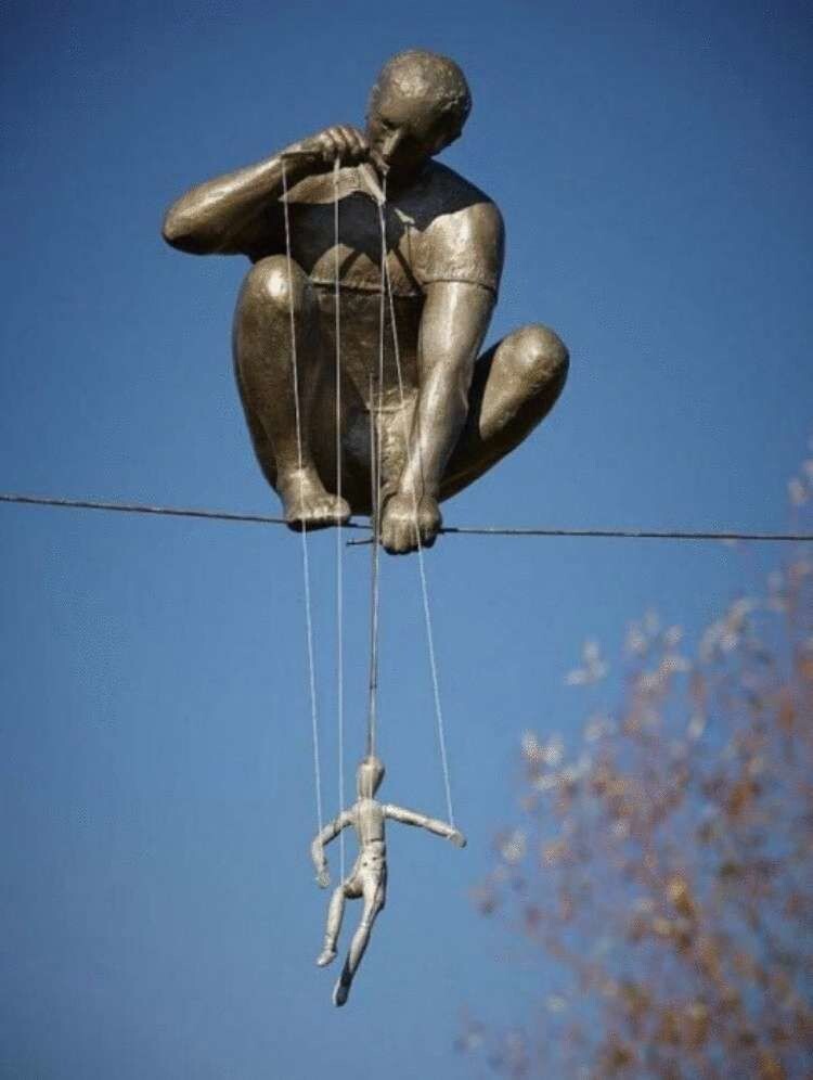 1. Кукольник (Объединённые Арабские Эмираты) 1. Кукольник (Объединённые Арабские Эмираты)