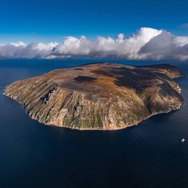 Крушение в тумане: как Ли-2 стал памятником на краю России