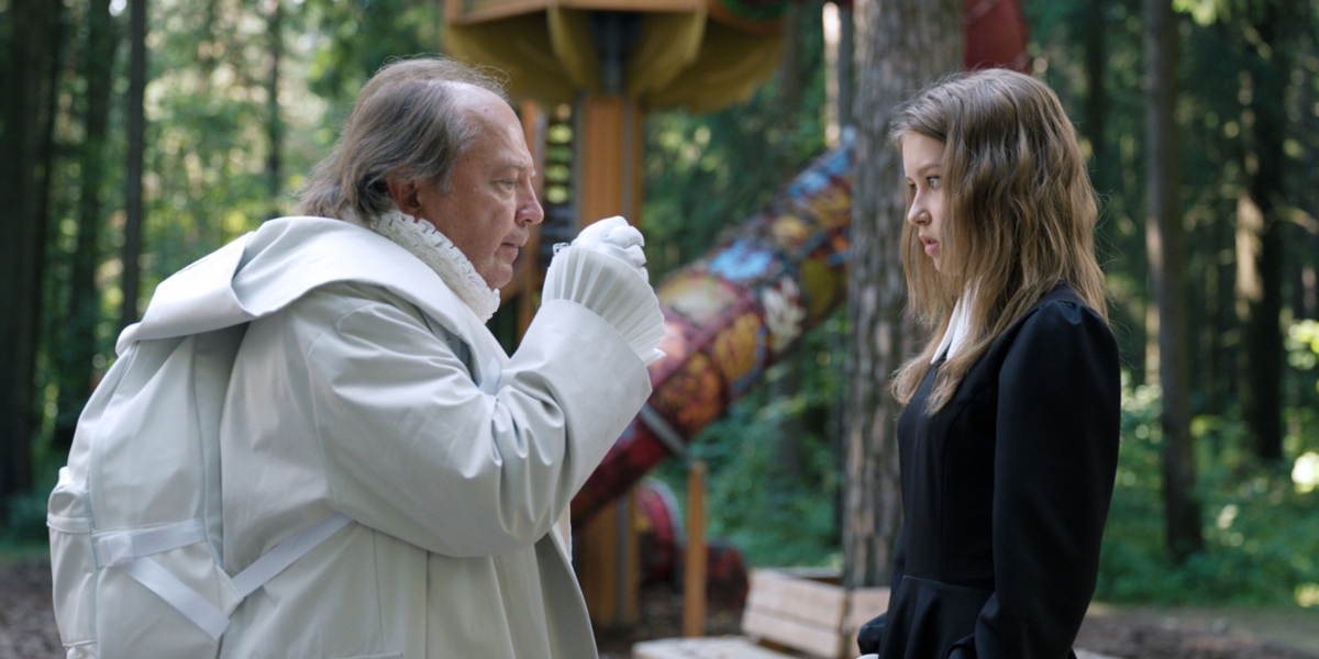 Кадр из фильма «Алиса в Стране чудес» 2025 года