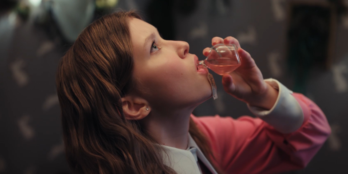 Кадр из фильма «Алиса в Стране чудес» 2025 года