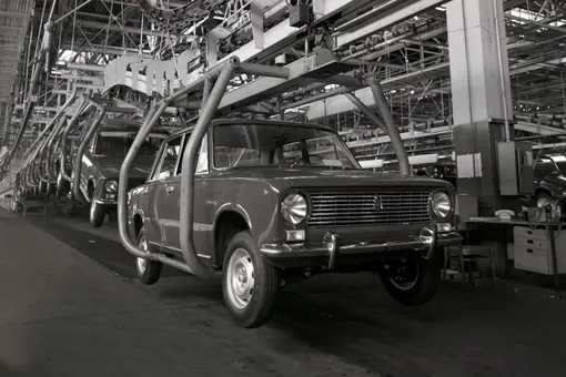 конвейер автоваз ссср