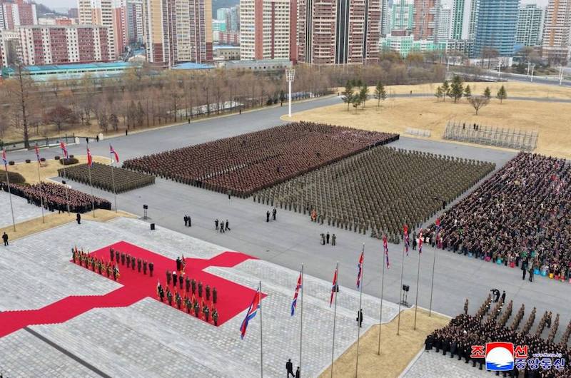 Товарищ Ким встретил саперов из Курской области Товарищ Ким встретил саперов из Курской области