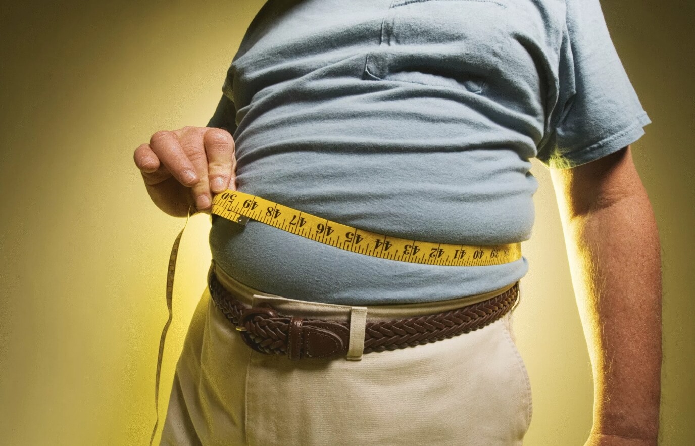 Как микрофлора влияет на лишний вес. Ожирение может сильно сократить длительность жизни человека, если что. Источник изображения: dzen.ru. Фото.