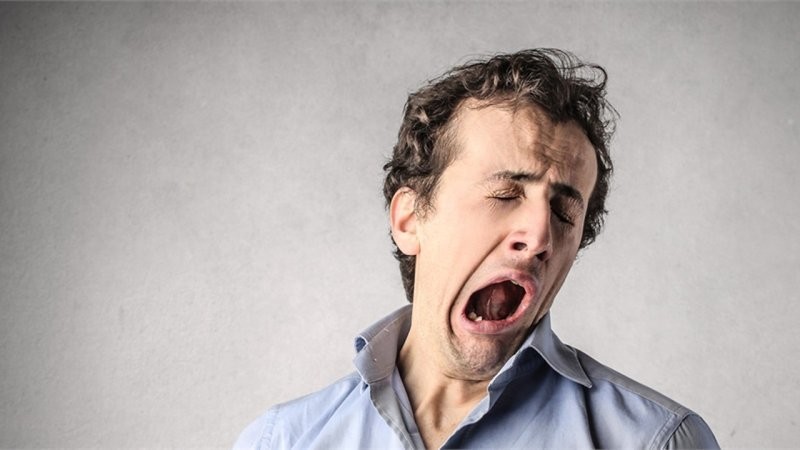 2. Зевота со слезами