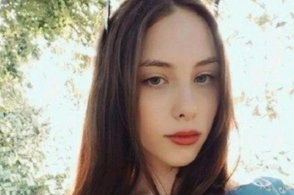 Одна из студенток, которые оказались под завалами
